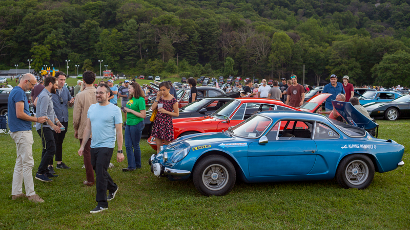 Illustration for article titled Here Are Some Of The Incredible Cars Of The Bear Mountain Car Cruise